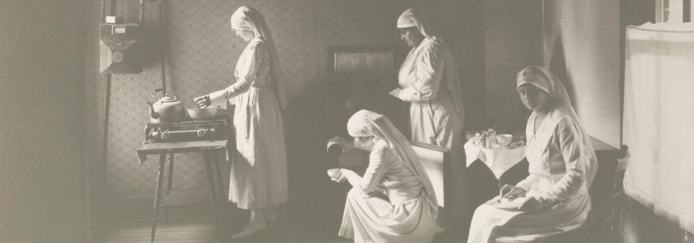 Nurses at Springfield Canteen Hospital, October 1918.